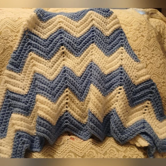 Hand Crochet Blue and White Chevron Knit Shawl With Buttons - Picture 2 of 8